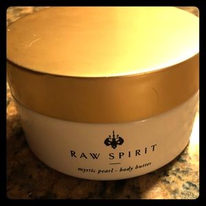 RAW SPIRIT MYSTIC PEARL BODY BUTTER 8oz.